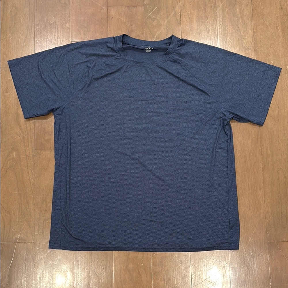glacier performance men’s XXL shirt